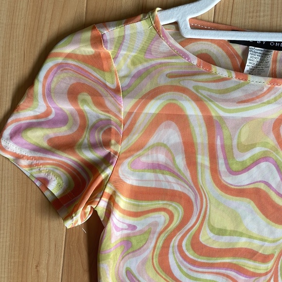 fun multi colored crop top - Picture 5 of 5